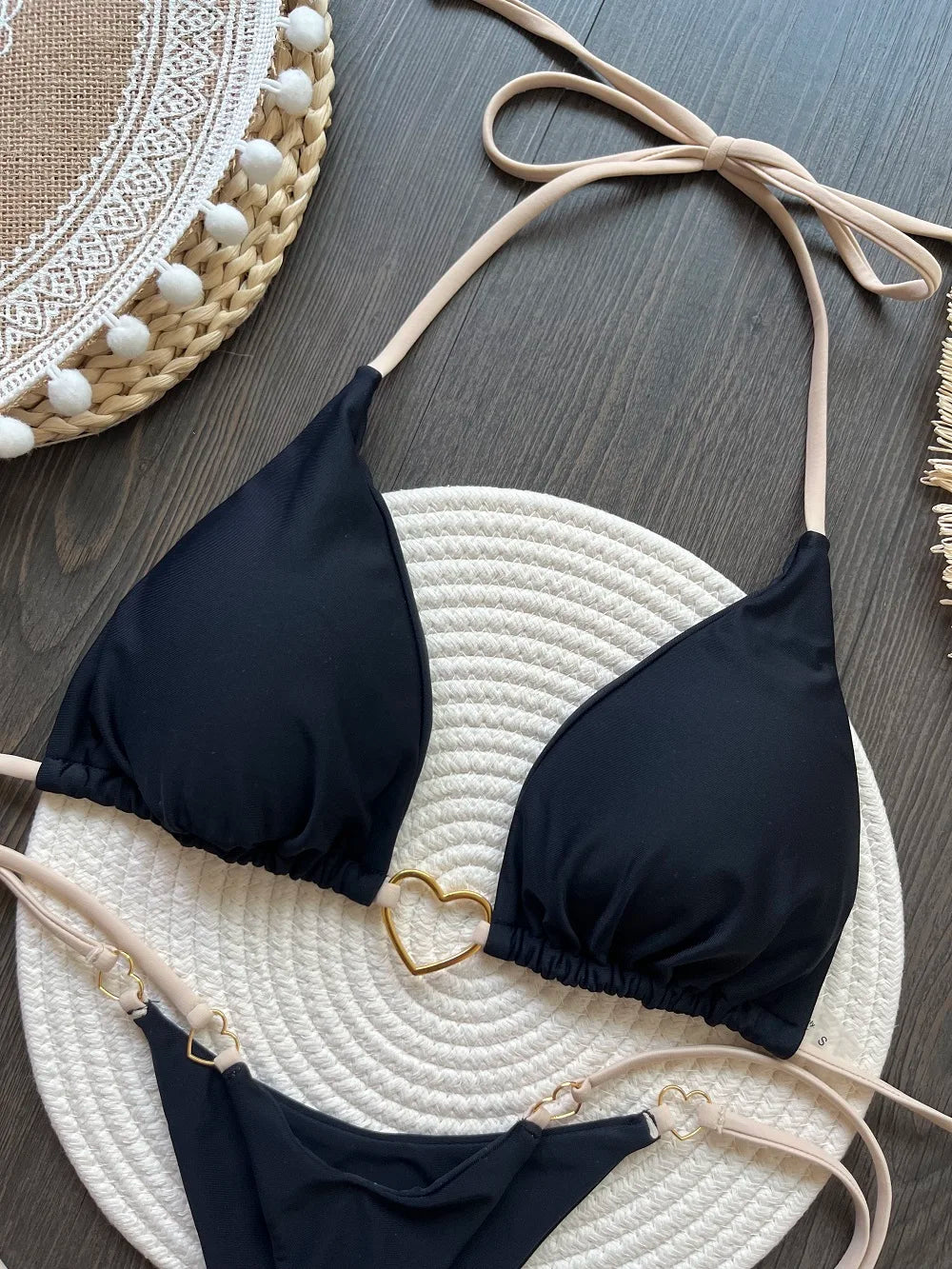 "Caliente" — a fiery look for beach days