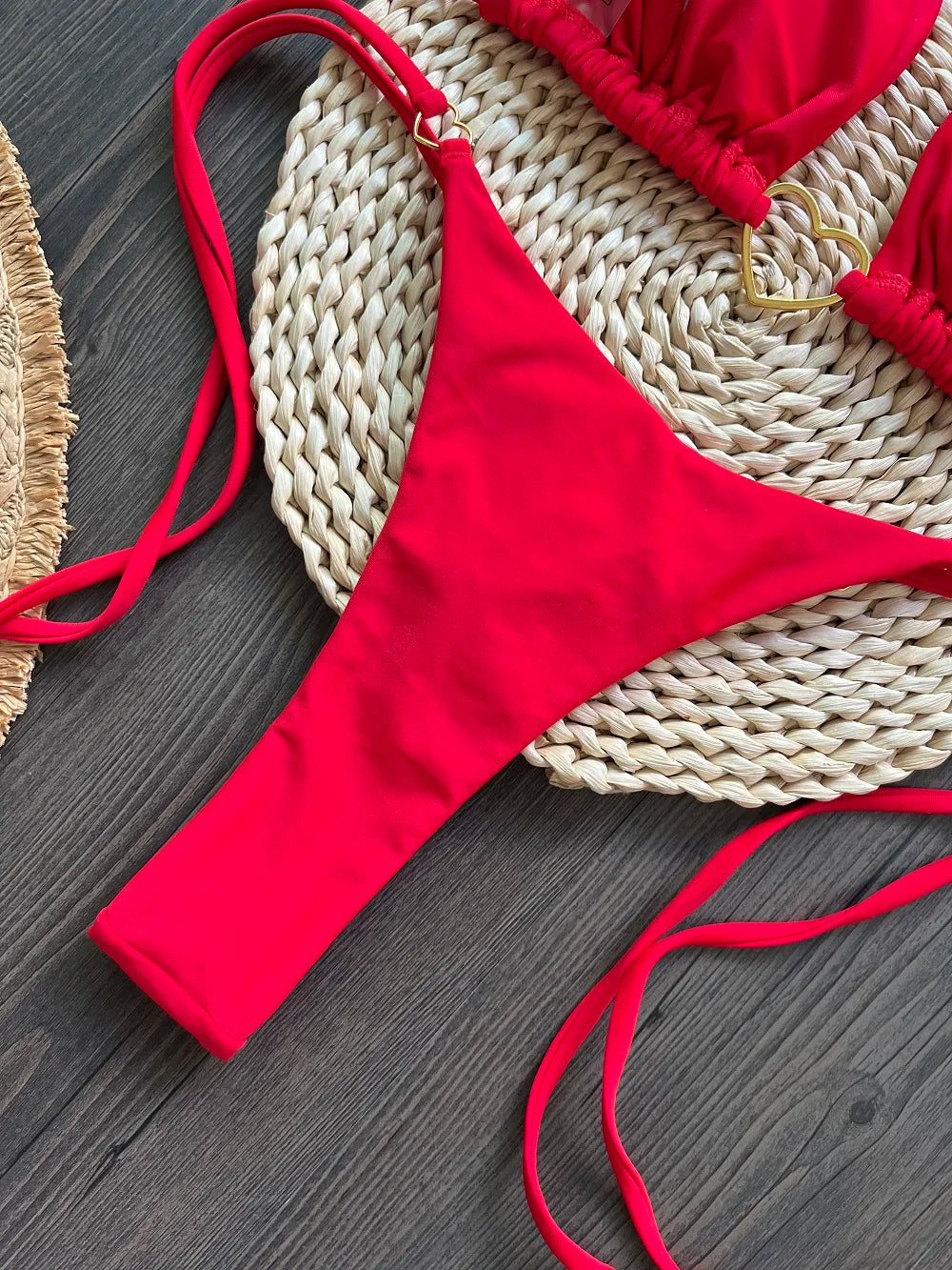 "Caliente" — a fiery look for beach days