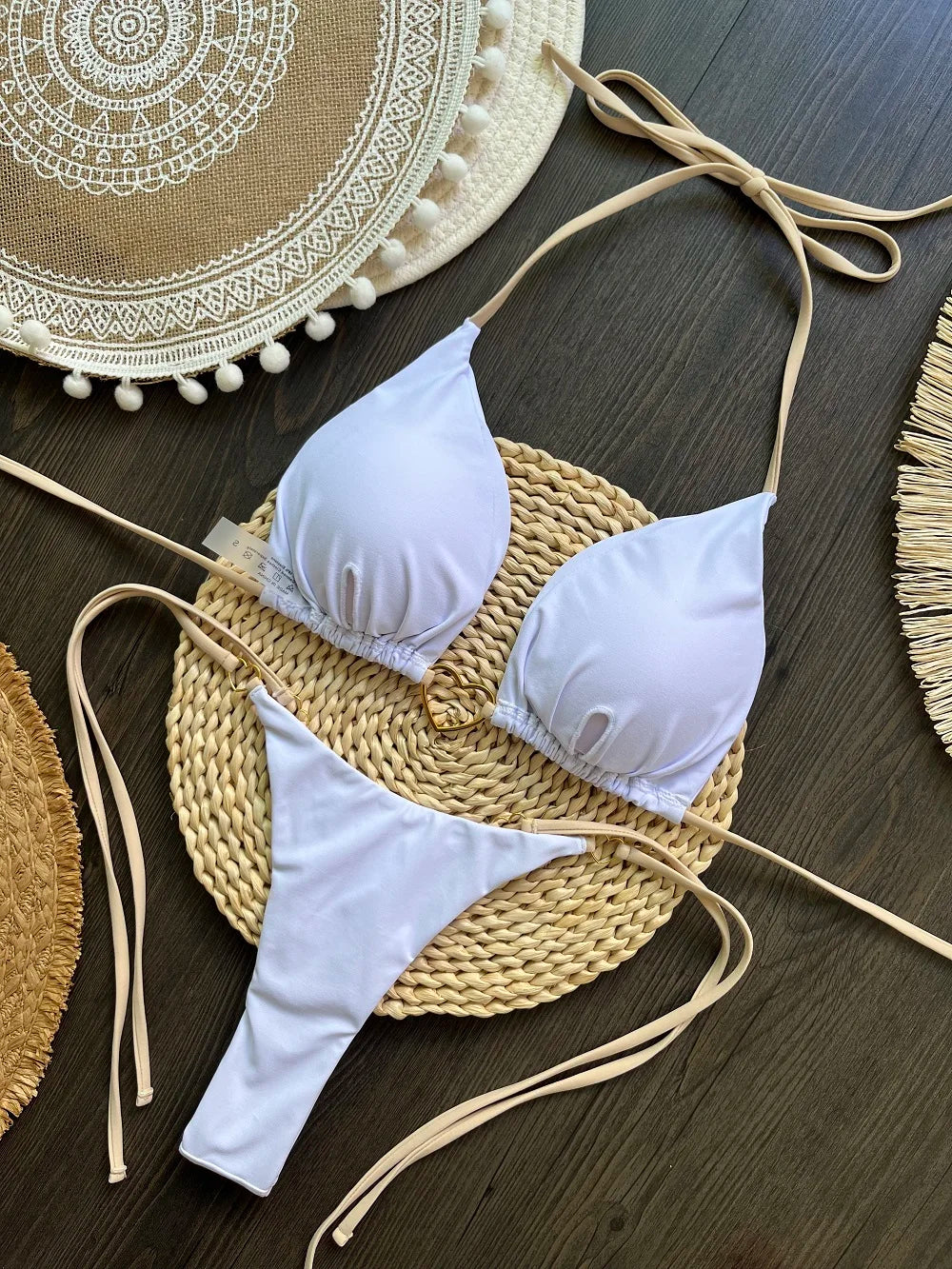 "Caliente" — a fiery look for beach days