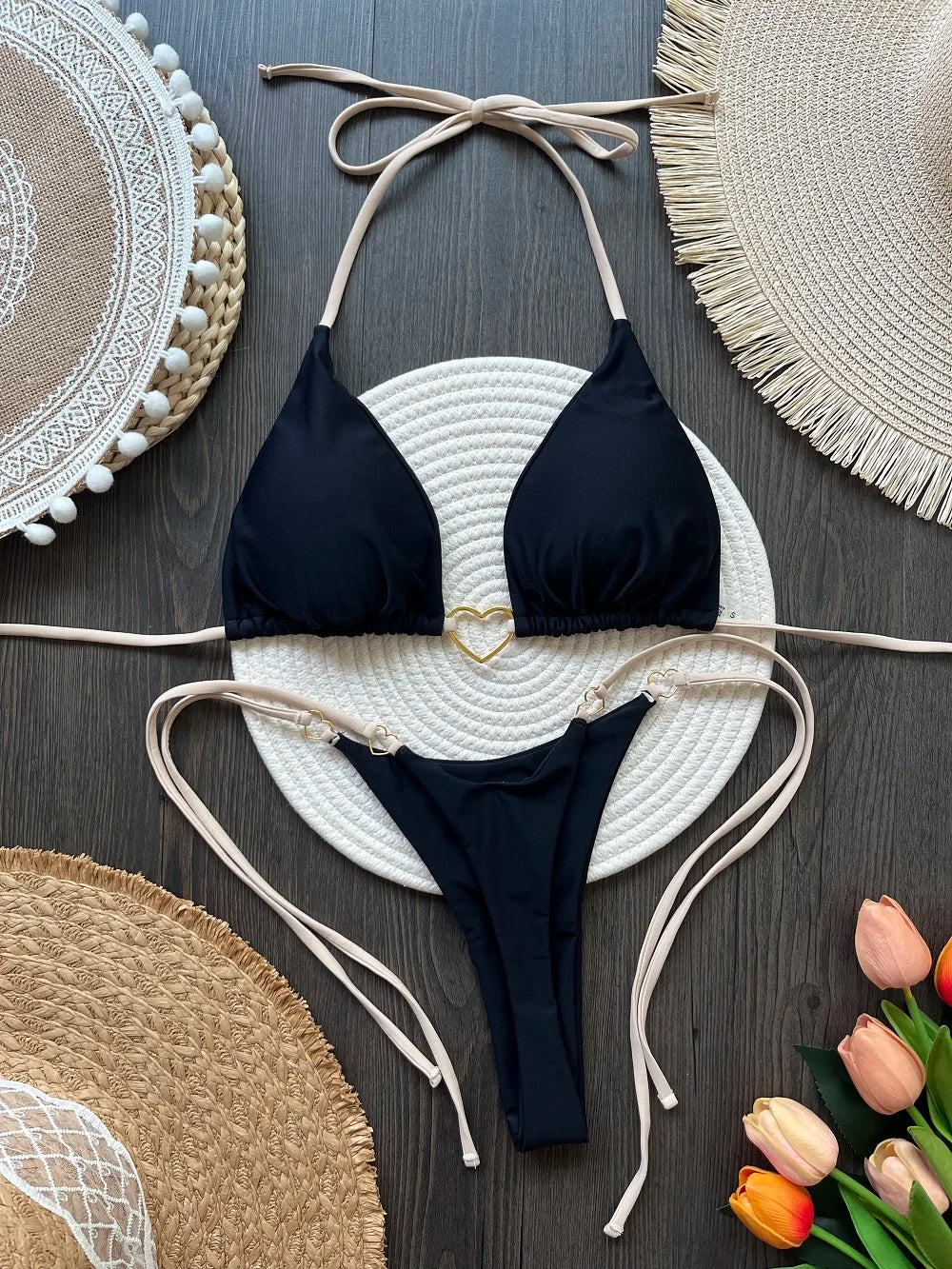 "Caliente" — a fiery look for beach days