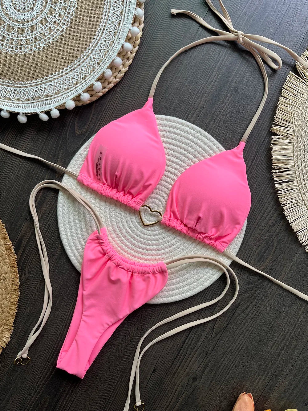 "Caliente" — a fiery look for beach days