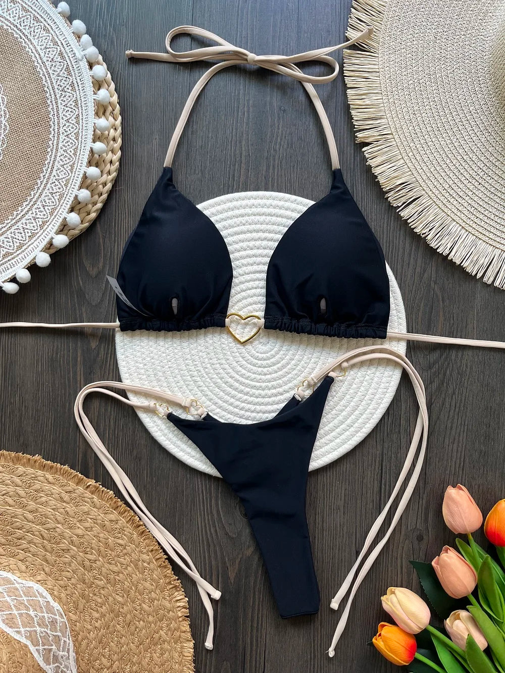 "Caliente" — a fiery look for beach days