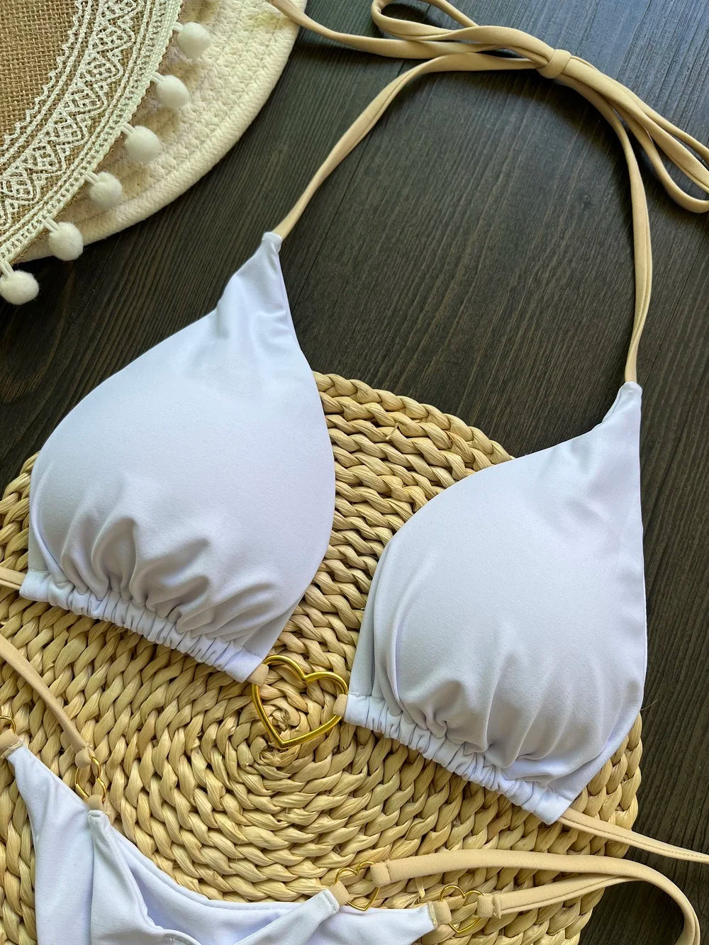 "Caliente" — a fiery look for beach days