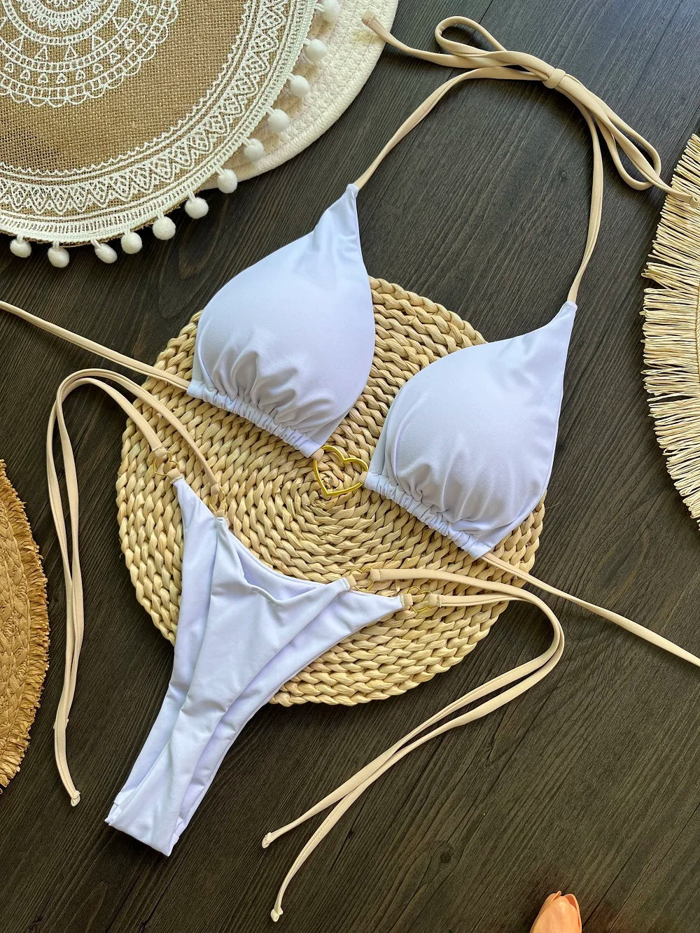 "Caliente" — a fiery look for beach days